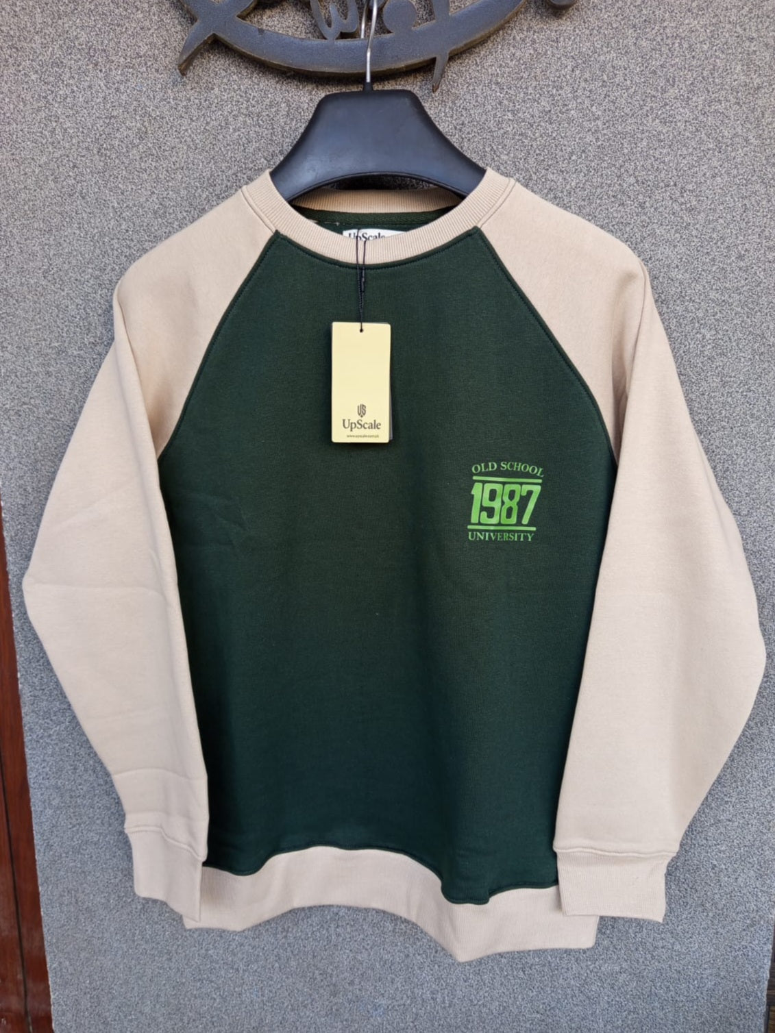 Men's stylish double color sweatshirt