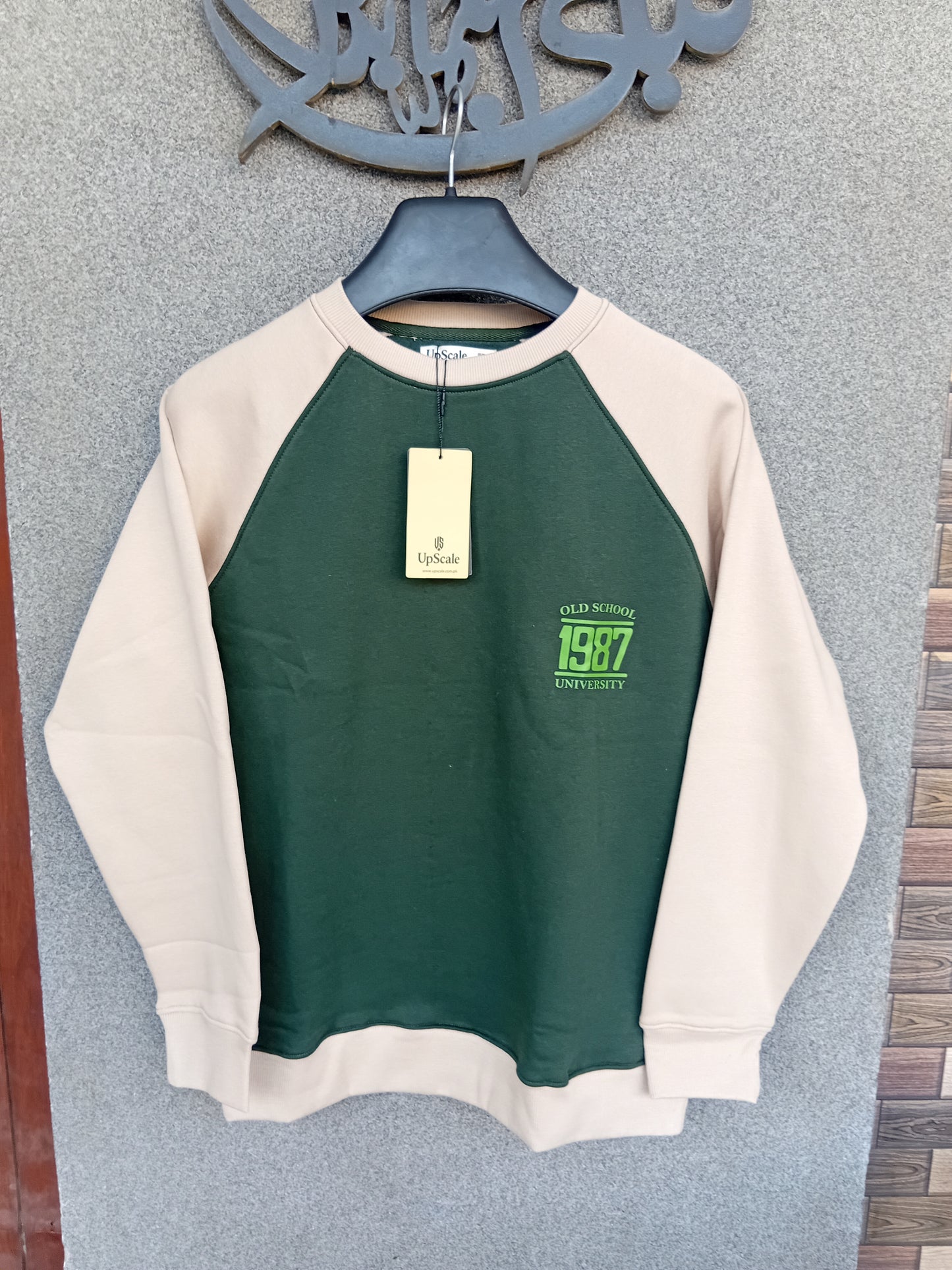 Men's stylish double color sweatshirt