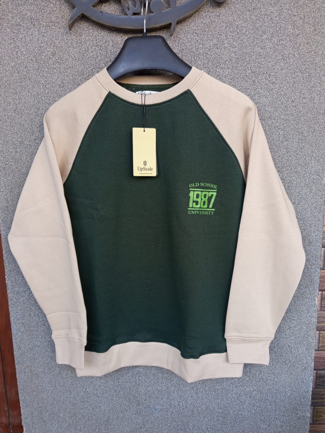 Men's stylish double color sweatshirt